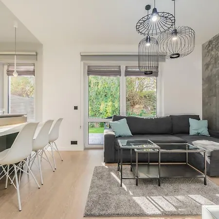 Premium Apartment *